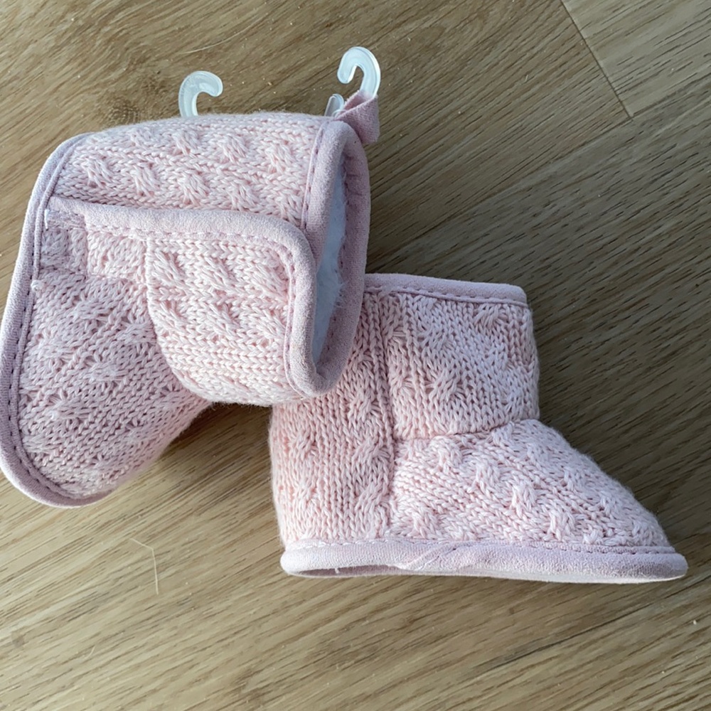 Newborn kids booties